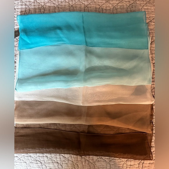Echo silk ombré scarf - Picture 3 of 8